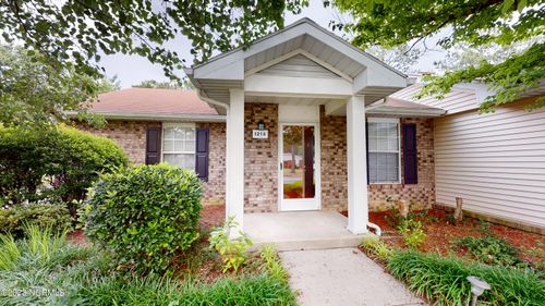 1218 Wilshire Cir, Aberdeen, NC, 28315-2345 | Card Image