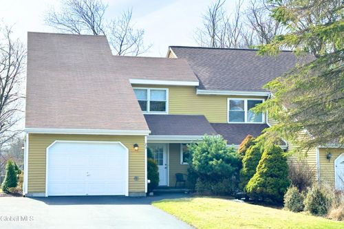 23 Mohawk Trl, Clifton Park, NY, 12065-7602 | Card Image