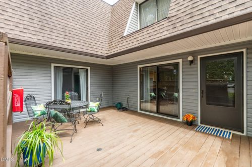 297 Summerwalk Circle, Chapel Hill, NC, 27517 | Card Image