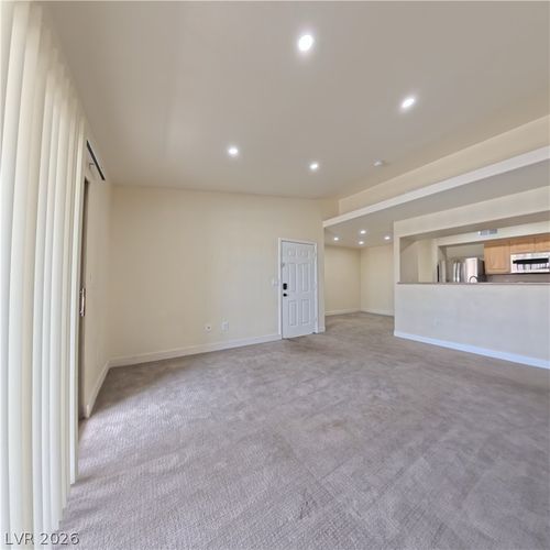 2154-8000 Badura Ave, Las Vegas, NV, 89113-2119 | Card Image
