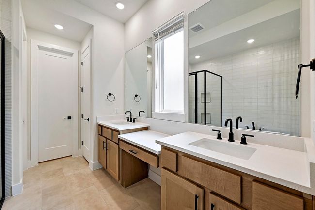 1021 Calendula Trl, House other with 4 bedrooms, 4 bathrooms and null parking in Georgetown TX | Image 9