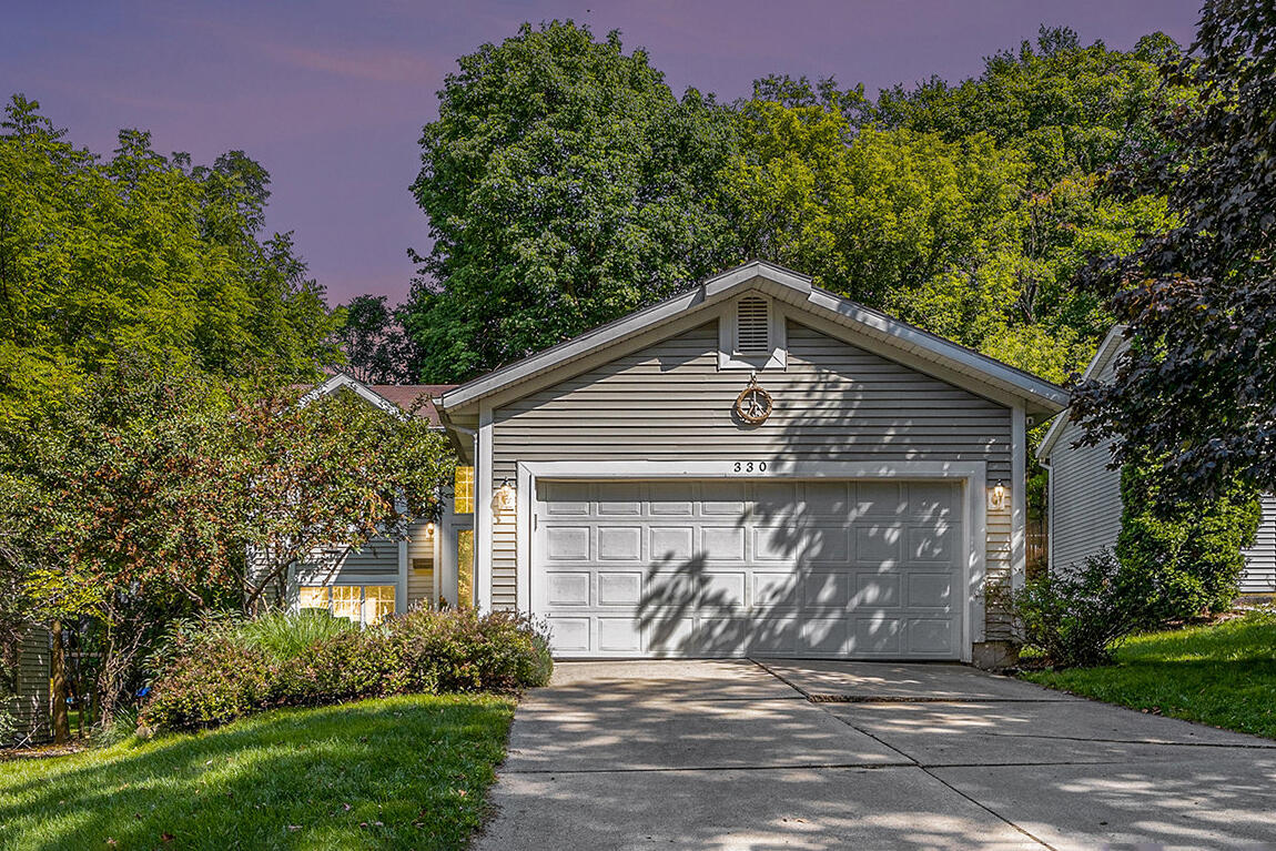 Holmdene Blvd, Grand Rapids, MI 49503