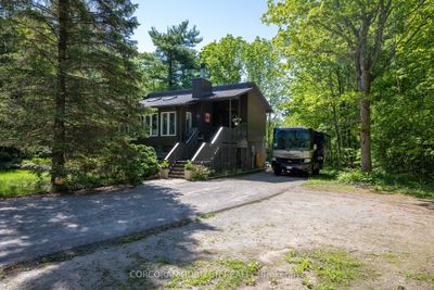 2517 Honey Harbour Rd, House other with 2 bedrooms, 3 bathrooms and 8 parking in Port Severn ON | Image 2