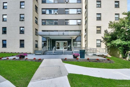 10a-6 Fordham Hill Oval, Bronx, NY, 10468-4827 | Card Image