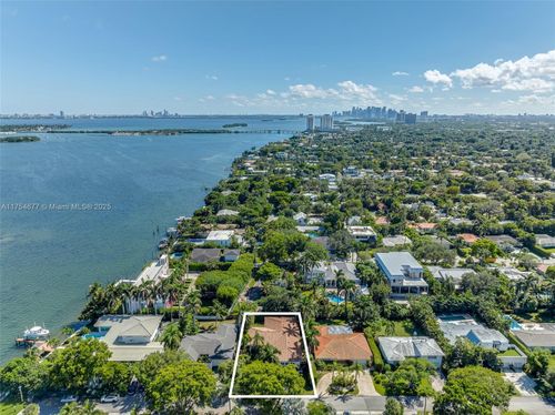 1284 Ne 94th St, Miami Shores, FL, 33138-2947 | Card Image