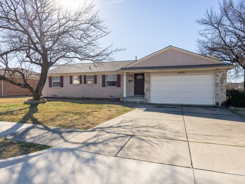 2904 Mark Twain Dr, Farmers Branch, TX, 75234-2130 | Card Image