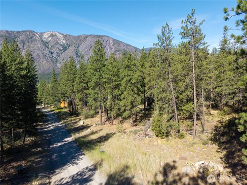 16 Highland Meadow Rd, Winthrop, WA, 98862-5601 | Card Image