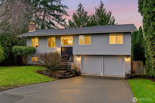 13038 87th Pl Ne, Kirkland, WA, 98034-2649 | Card Image