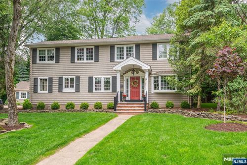 45 Cavell Pl, West Caldwell, NJ, 07006-7901 | Card Image