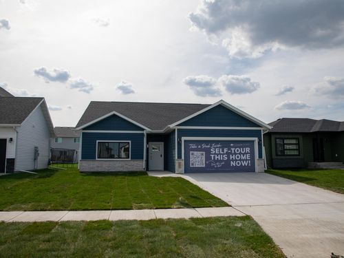 7361 26th St S, Fargo, ND, 58104-4632 | Card Image