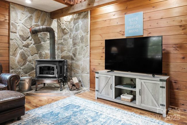 2266 Sugar Mountain Road, House other with 3 bedrooms, 2 bathrooms and null parking in Newland NC | Image 5