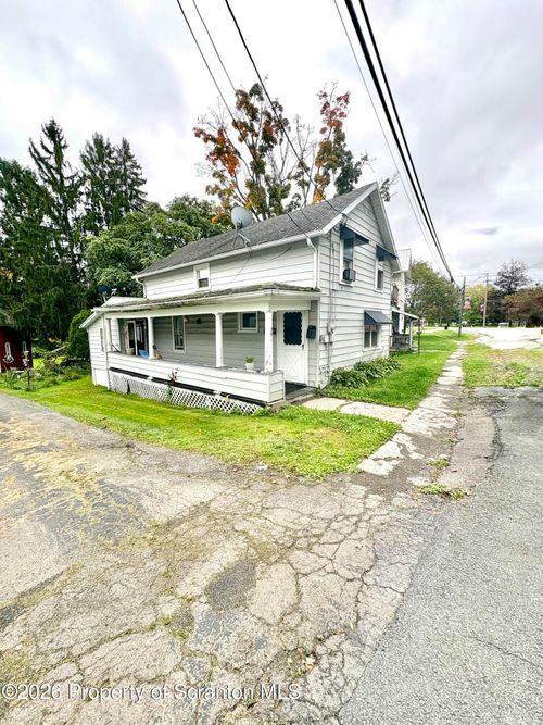 392 S Main St, Montrose, PA, 18801-1351 | Card Image