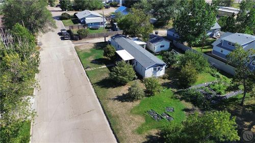 22 1st St N, Fairview, MT, 59221-9376 | Card Image