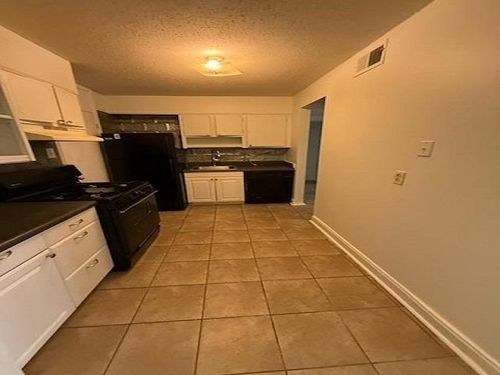 102-45 N Belvedere Blvd, Memphis, TN, 38104-2517 | Card Image