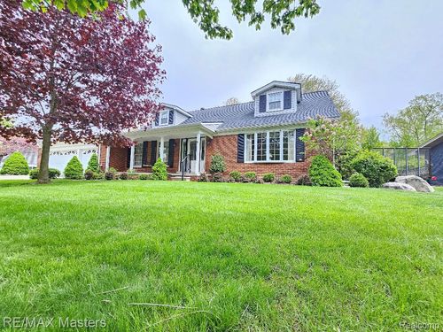 21879 Canterbury Ave, Grosse Ile, MI, 48138-1373 | Card Image