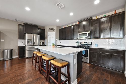 160 Thornless Cir, Buda, TX, 78610-2171 | Card Image