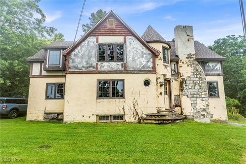 202 S State St, Rochester, OH, 44090-9002 | Card Image