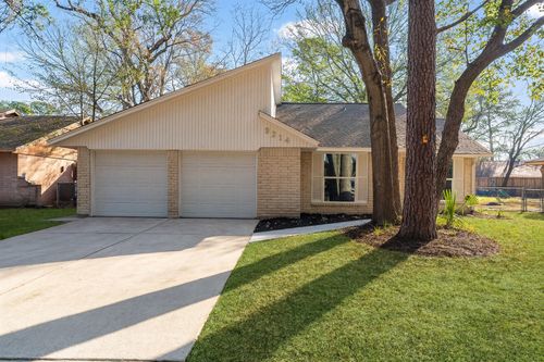 9214 Woodland Oaks Dr, Houston, TX, 77040-2717 | Card Image