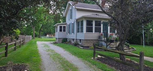 116 Pleasant St, Wellington, OH, 44090-1341 | Card Image