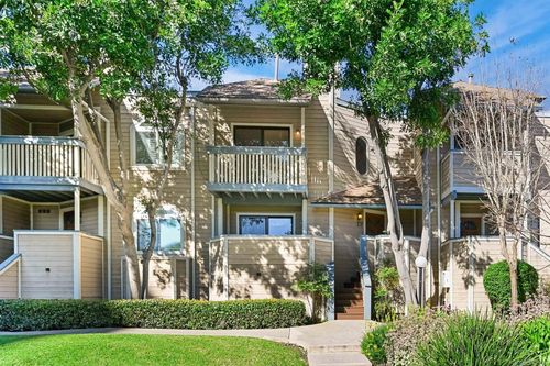 unit-17-9260 Towne Centre Dr, San Diego, CA, 92121-3007 | Card Image