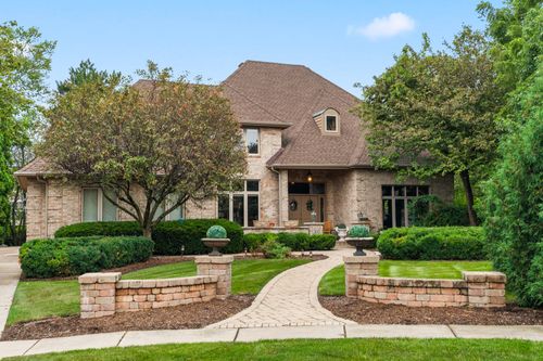 3113 Turnberry Rd, St. Charles, IL, 60174-8751 | Card Image
