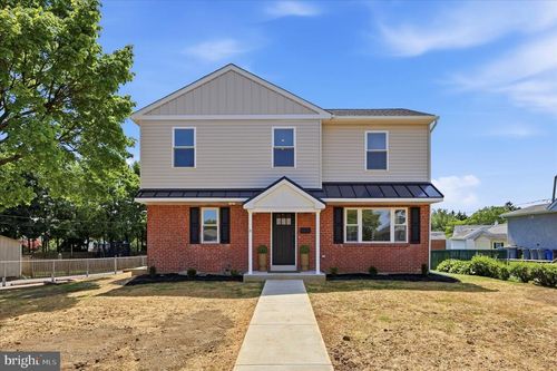 8 James Rd, BROOMALL, PA, 19008-1406 | Card Image