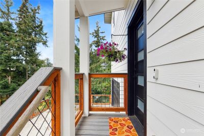 19411 94th Drive Nw, House other with 2 bedrooms, 1 bathrooms and 2 parking in Stanwood WA | Image 2