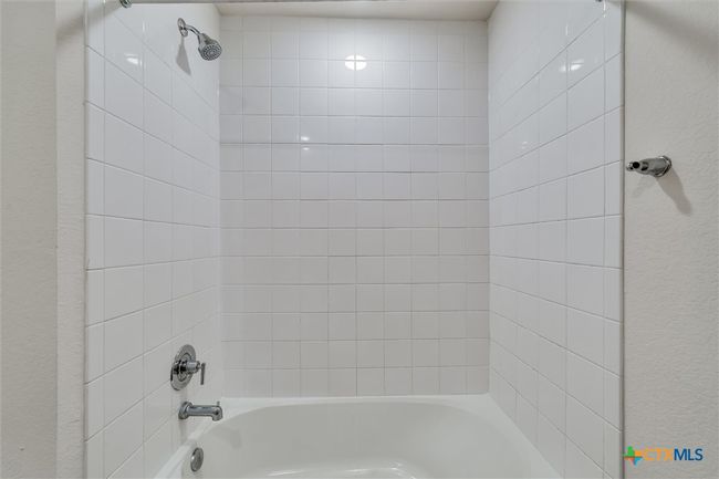 1306 Camden Ln, House other with 4 bedrooms, 2 bathrooms and null parking in Lockhart TX | Image 24