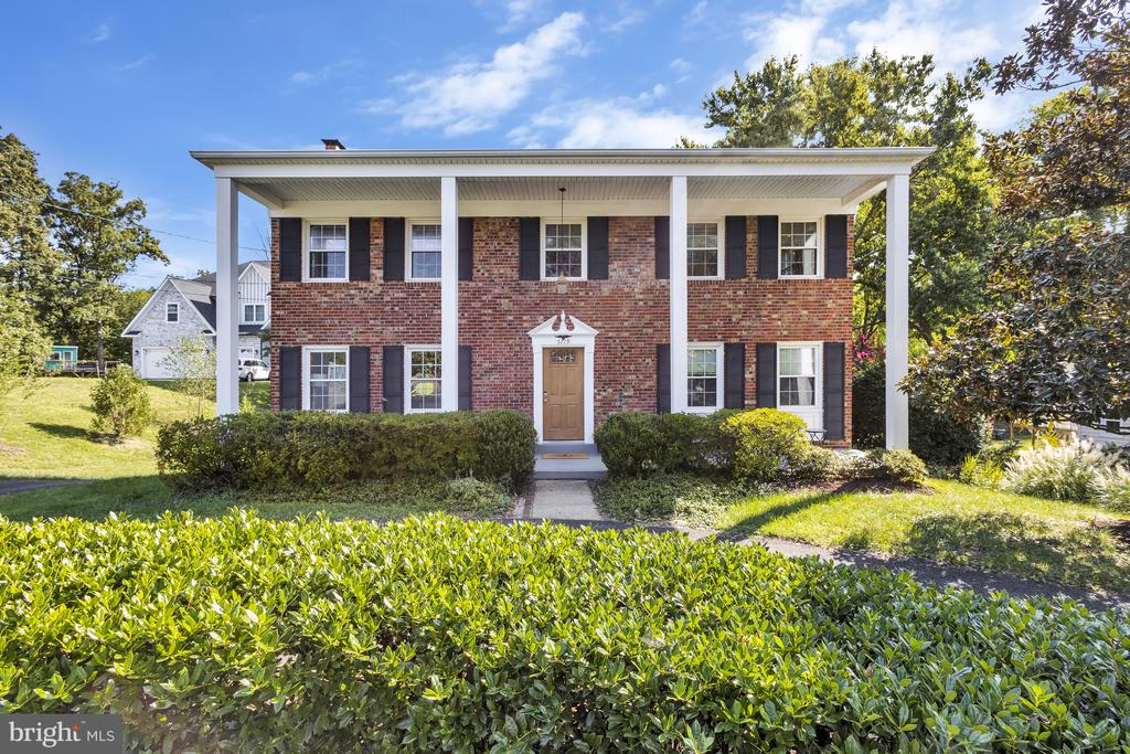 Clermont Dr, Alexandria, VA 22310