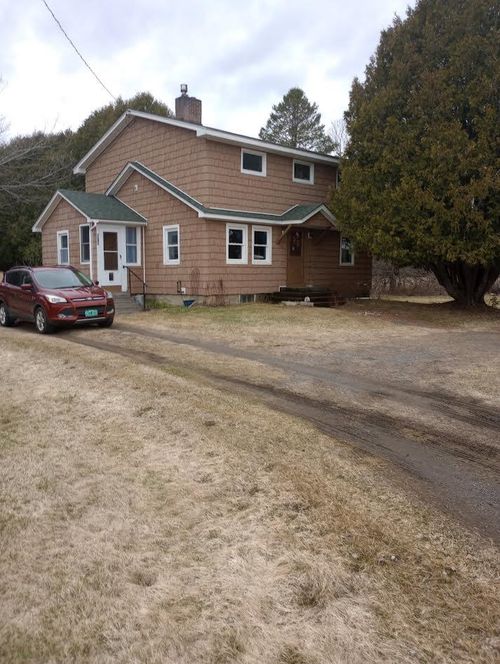 809 Vt Route 102, Canaan, VT, 05903-9670 | Card Image