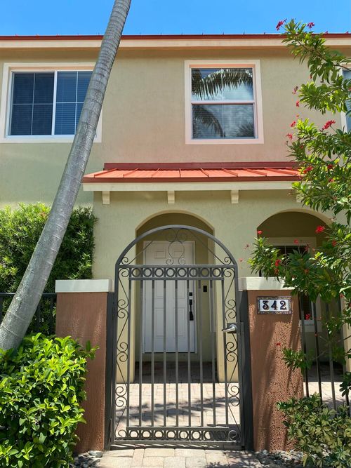 342 Lake Monterey Cir, Boynton Beach, FL, 33426-8444 | Card Image