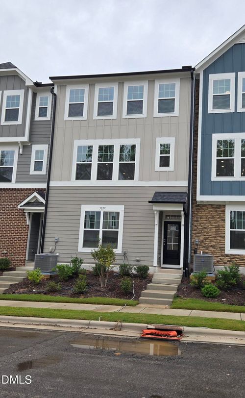 30-5027 Jowetts Walk Dr, Cary, NC, 27519-5598 | Card Image