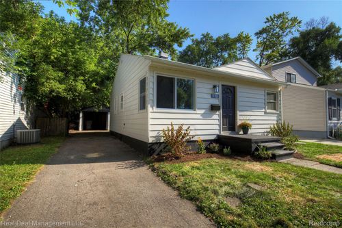 110 W Tennyson Ave, Pontiac, MI, 48340-2672 | Card Image