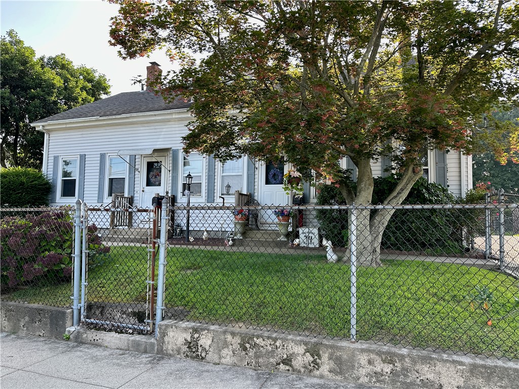 Border St, West Warwick, RI 02893