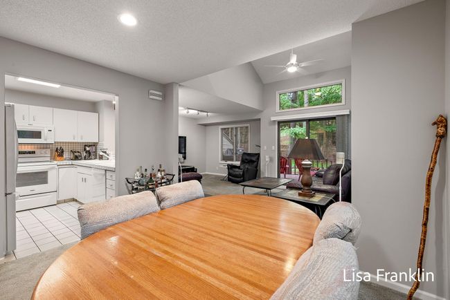 Dining area to Living Room | Image 20