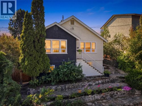 675 Dominion St, Kamloops, BC, V2C2X6 | Card Image