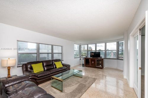 2q-1985 S Ocean Dr, Hallandale Beach, FL, 33009-5927 | Card Image