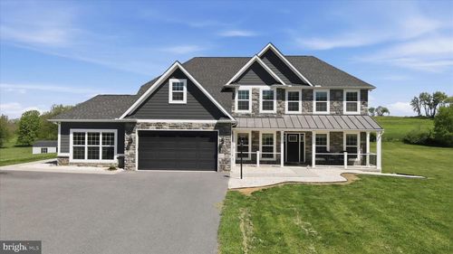 8011 Hidden Valley Ln, WAYNESBORO, PA, 17268-7969 | Card Image