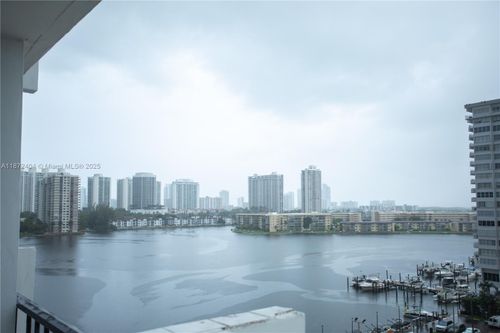 apt-908-2780 Ne 183rd St, Aventura, FL, 33160-2111 | Card Image