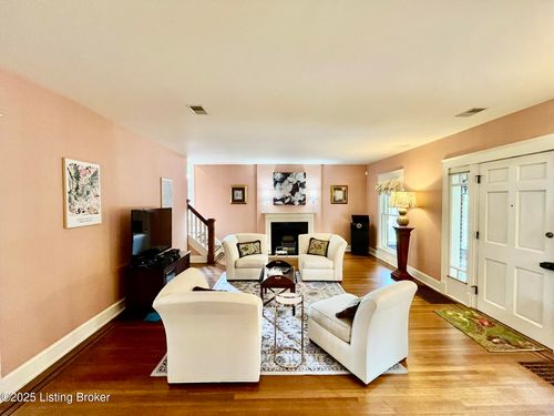 1430 Willow Ave, Louisville, KY, 40204-1415 | Card Image
