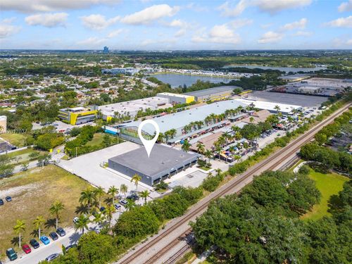 1930 N 30th Rd, Hollywood, FL, 33021-4400 | Card Image