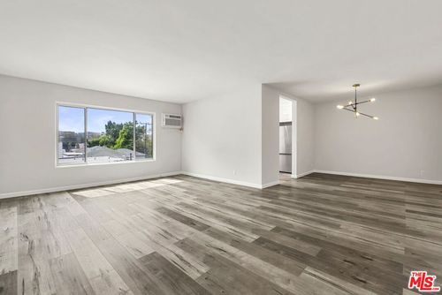 302-645 Westmount Dr, West Hollywood, CA, 90069-5152 | Card Image