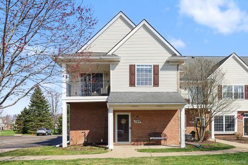 108-3379 Kneeland Circle, Howell Township, MI, 48843 | Card Image