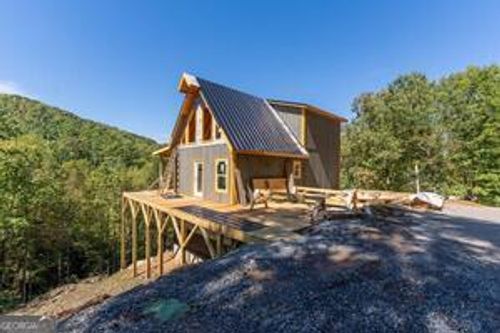 430 Fiddlers Way, Brasstown, NC, 28902 | Card Image