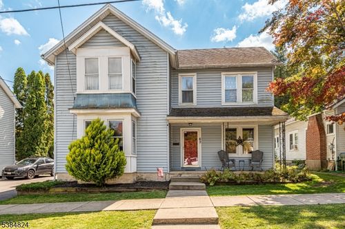 63 Main St, Bloomsbury, NJ, 08804-3073 | Card Image