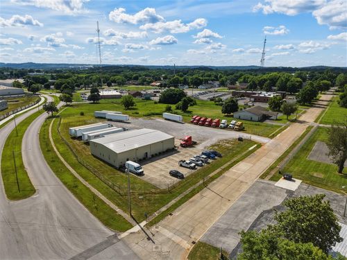 855 Beauty Ave, Bowling Green, KY, 42101-5108 | Card Image