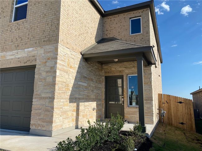 670 Pepperbark Loop, House other with 4 bedrooms, 3 bathrooms and null parking in Buda TX | Image 4