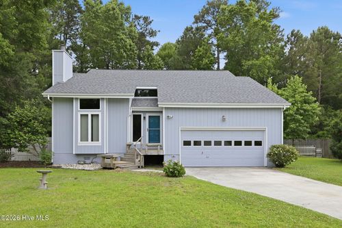 115 N Harbor Dr, Beaufort, NC, 28516-9201 | Card Image