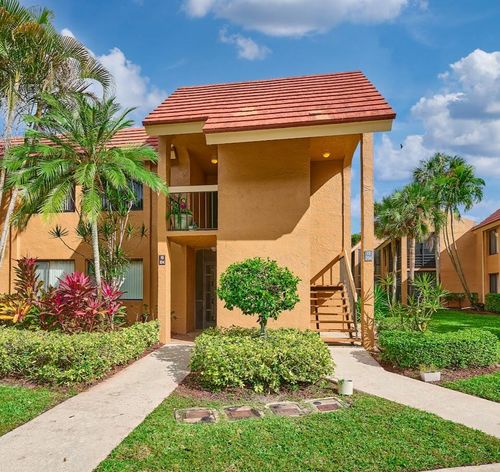 apt-204-11262 Green Lake Dr, Boynton Beach, FL, 33437-1440 | Card Image