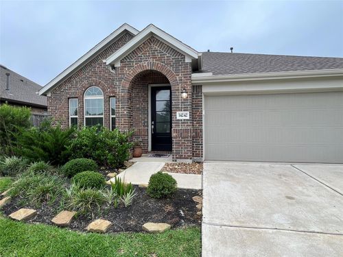 14242 Amhearst Meadow Trl, Rosharon, TX, 77583-4718 | Card Image